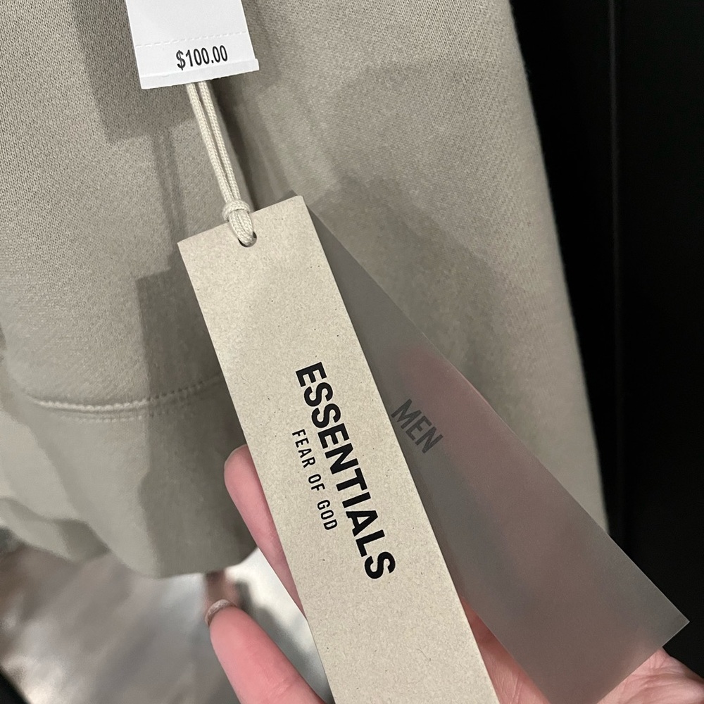 Essentials hoodie - Picture 6 of 7